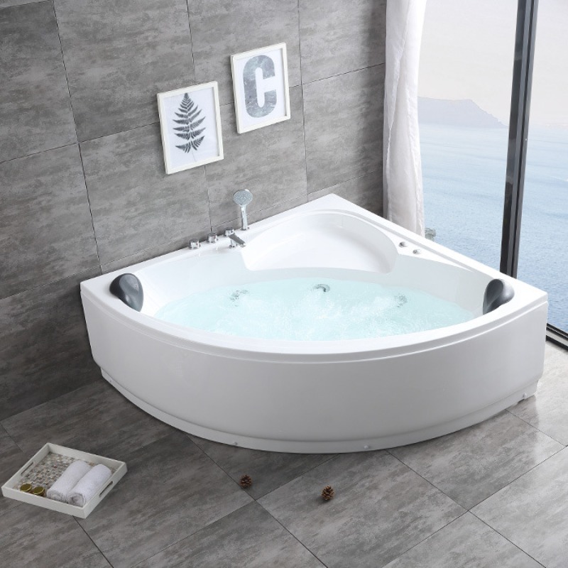 حوض استحمام مثلث الشكل من الأك - مراجعة Home Bathroom Jacuzzi وسعره