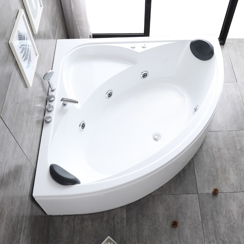 حوض استحمام مثلث الشكل من الأك - مراجعة Home Bathroom Jacuzzi وسعره