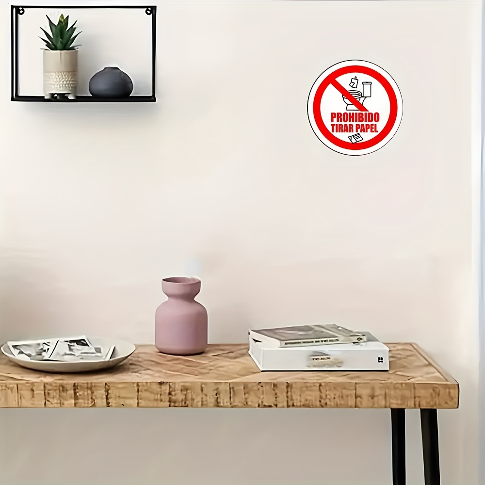 لافتة معدنية عتيقة بتصميم 